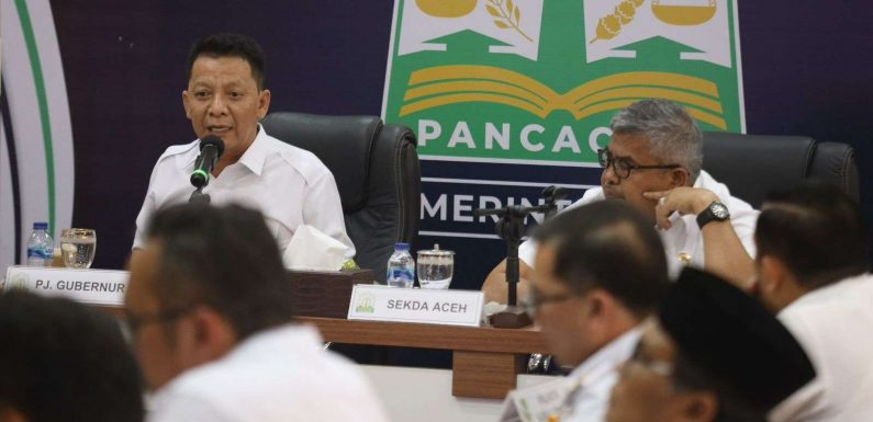 Berkumpulnya Seluruh Kepala Daerah di Aceh dalam Rapat Pemberantasan Korupsi dengan KPK
