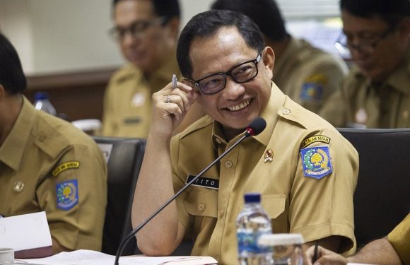 Pembina Posyandu Wajib Istri Kepala Daerah, Apakah Keputusan Mendagri Tito Karnavian Masuk Akal?